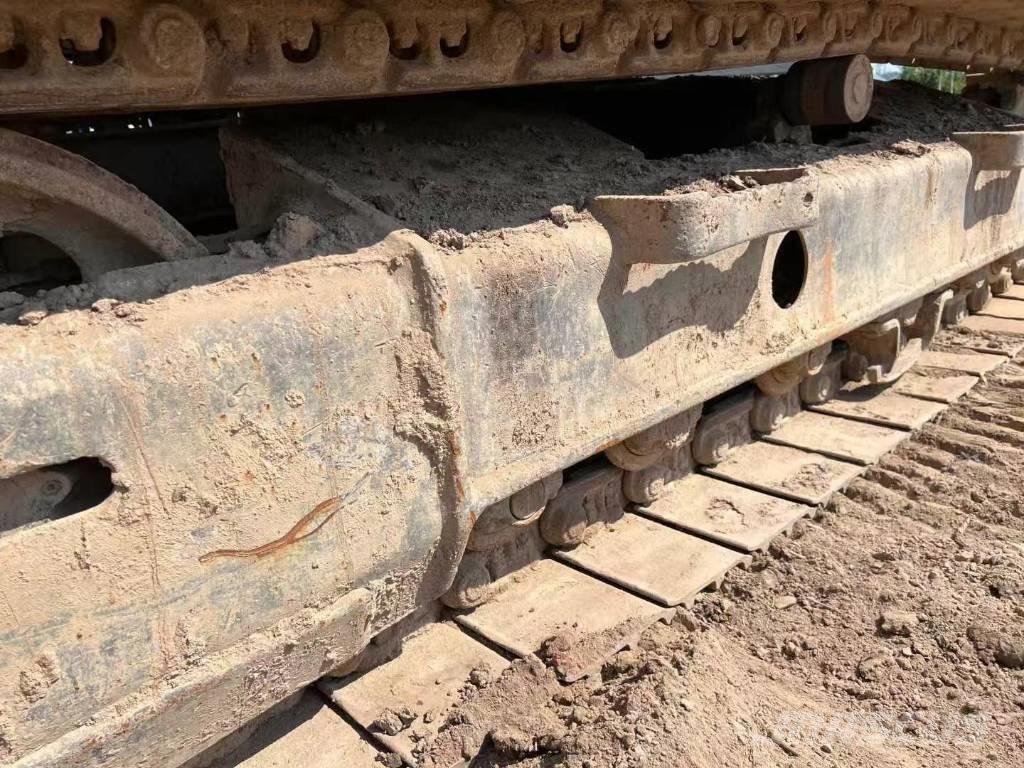 Komatsu PC 130 Koparki gąsienicowe