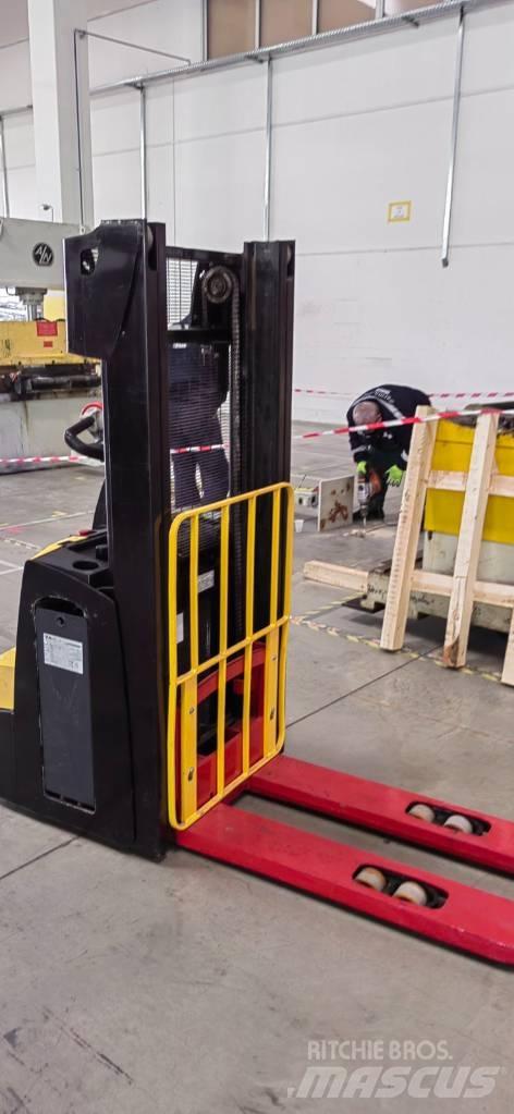 Hyster S 1.2 Wózki widłowe unoszące z dyszlem