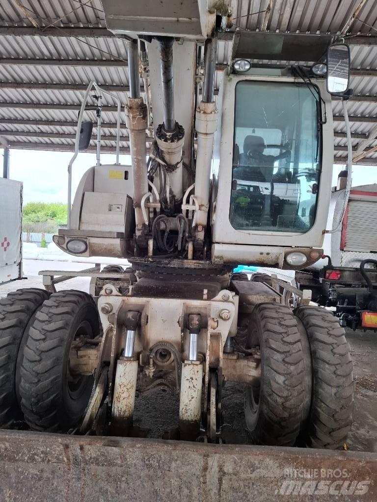 JCB JCB JS 175W Koparki kołowe