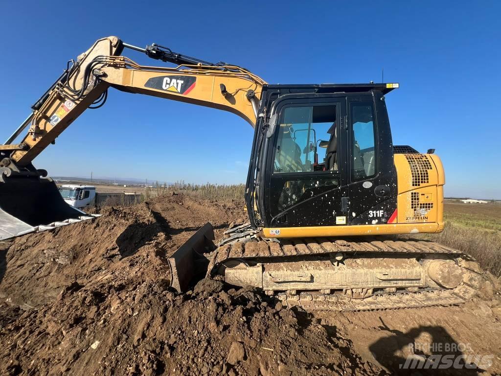 CAT 311 FL Koparki gąsienicowe