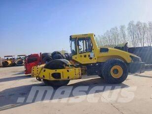 Bomag BW 220D-40 Walce dwubębnowe
