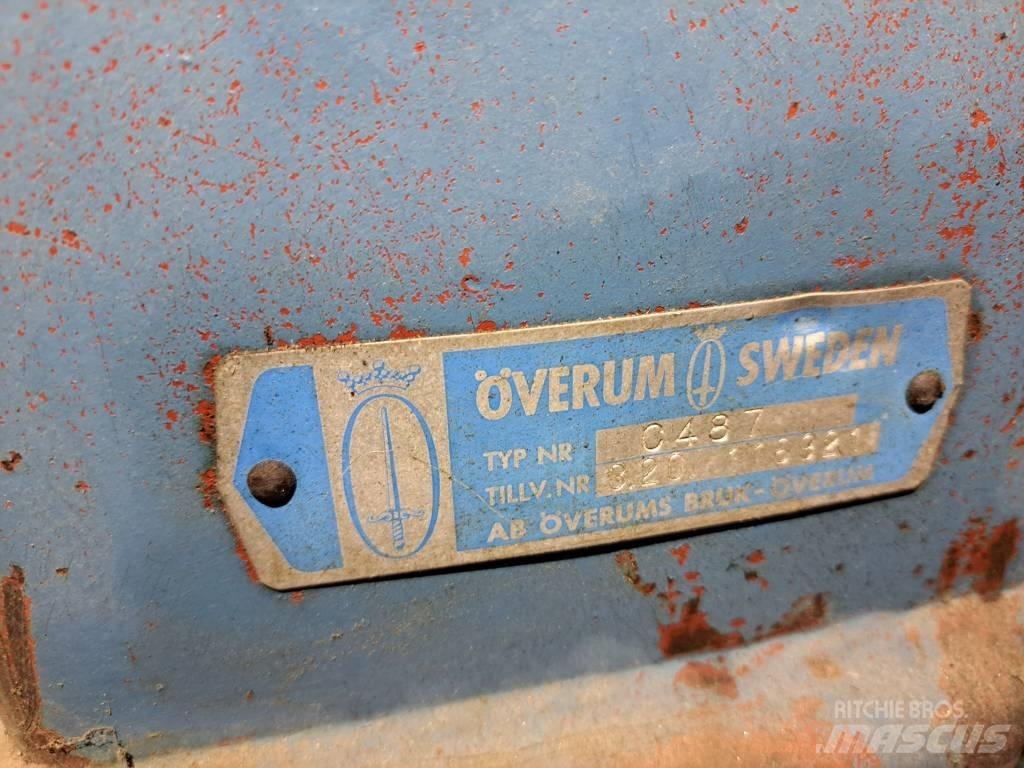 Överum C 487 Pługi