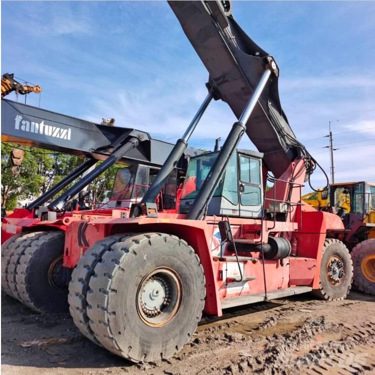 Fantuzzi CS 45 KM Wózki typu Reachstacker