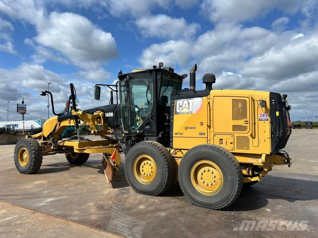 CAT 140M2 Równiarki