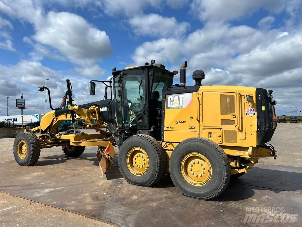 CAT 140M2 Równiarki