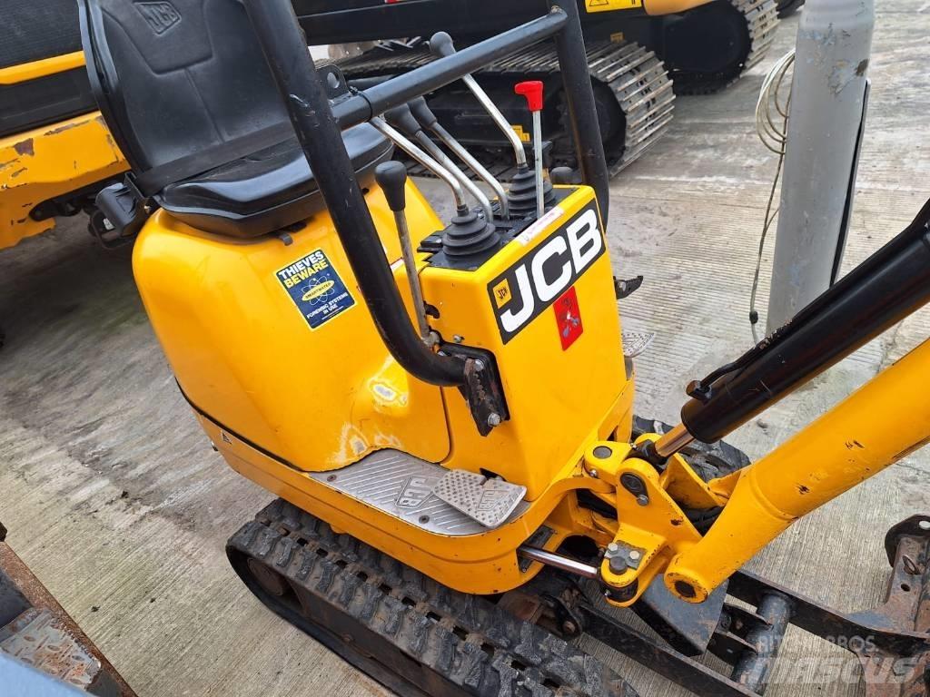JCB 8008 Minikoparki