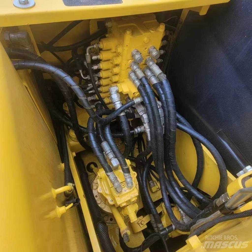 Komatsu PC 130 Koparki gąsienicowe