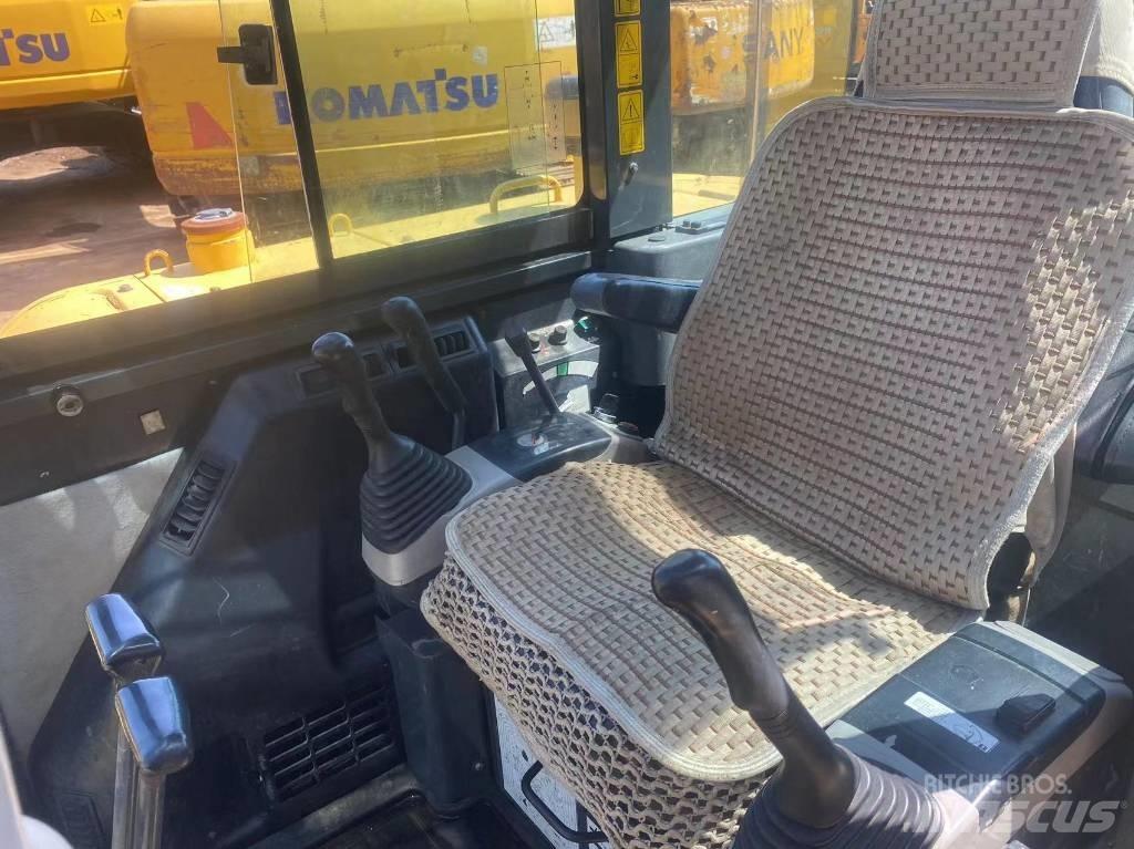 Komatsu PC56 Koparki gąsienicowe