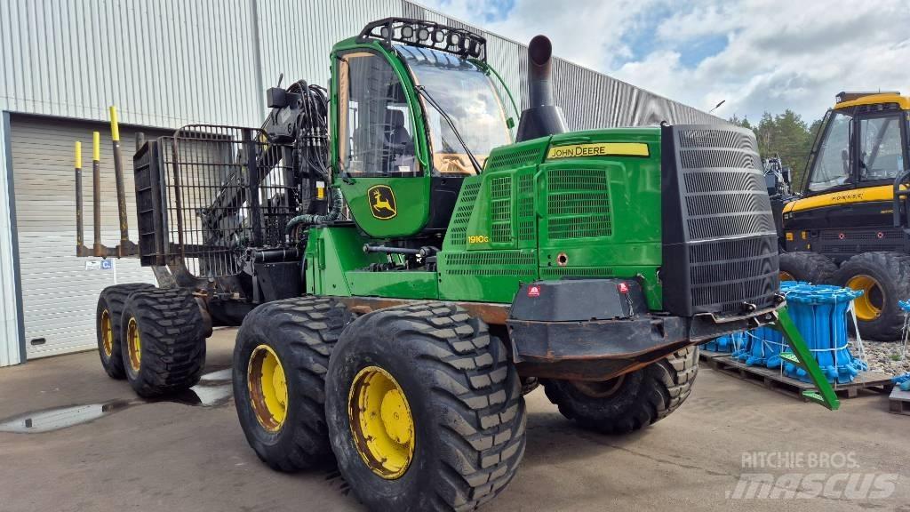 John Deere 1910 G Forwardery