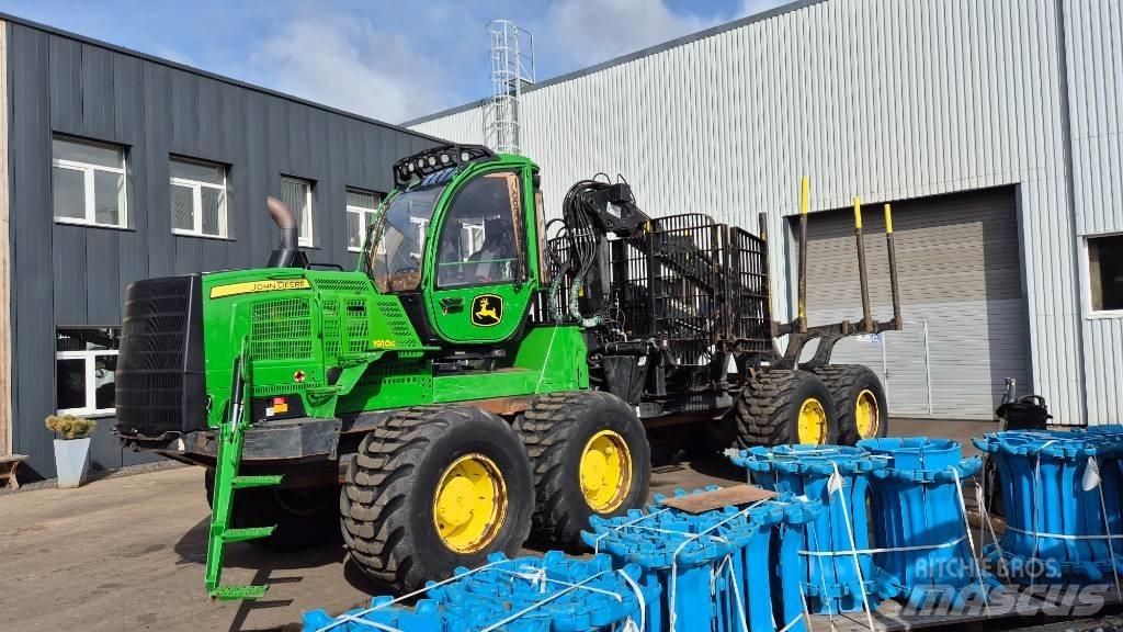 John Deere 1910 G Forwardery