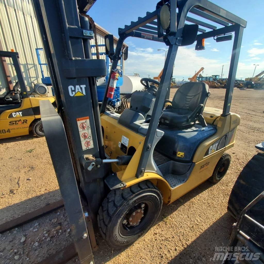CAT DP 25 N Wózki widłowe inne