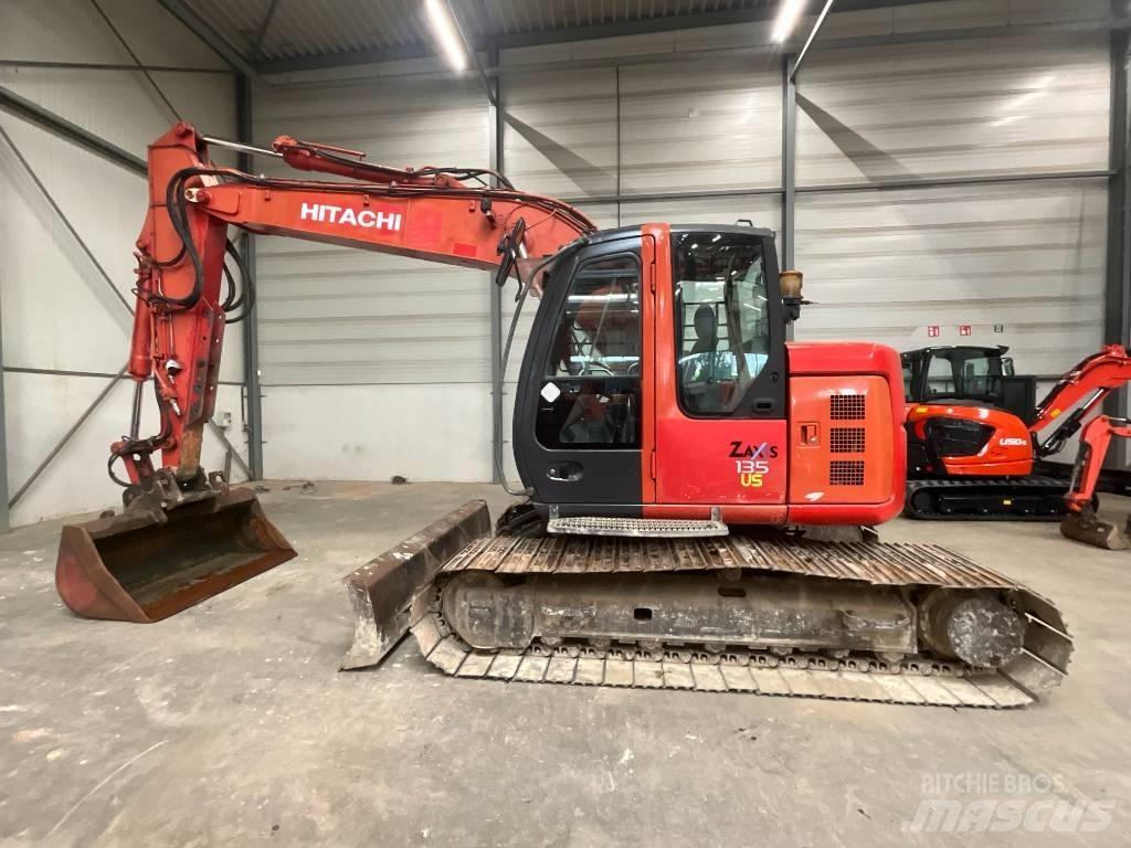 Hitachi ZX 135 US Koparki gąsienicowe