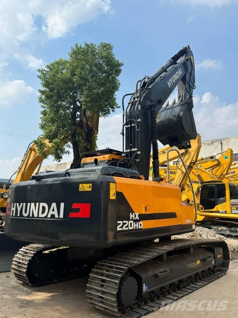 Hyundai HX220HD Midikoparki  7t - 12t