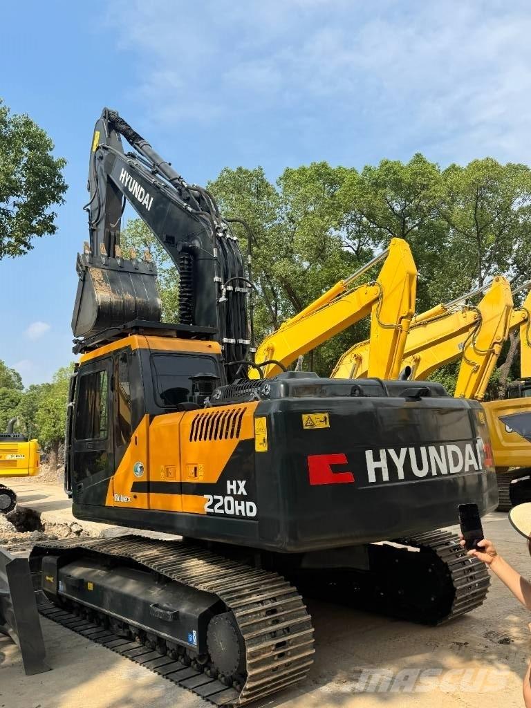 Hyundai HX220HD Midikoparki  7t - 12t