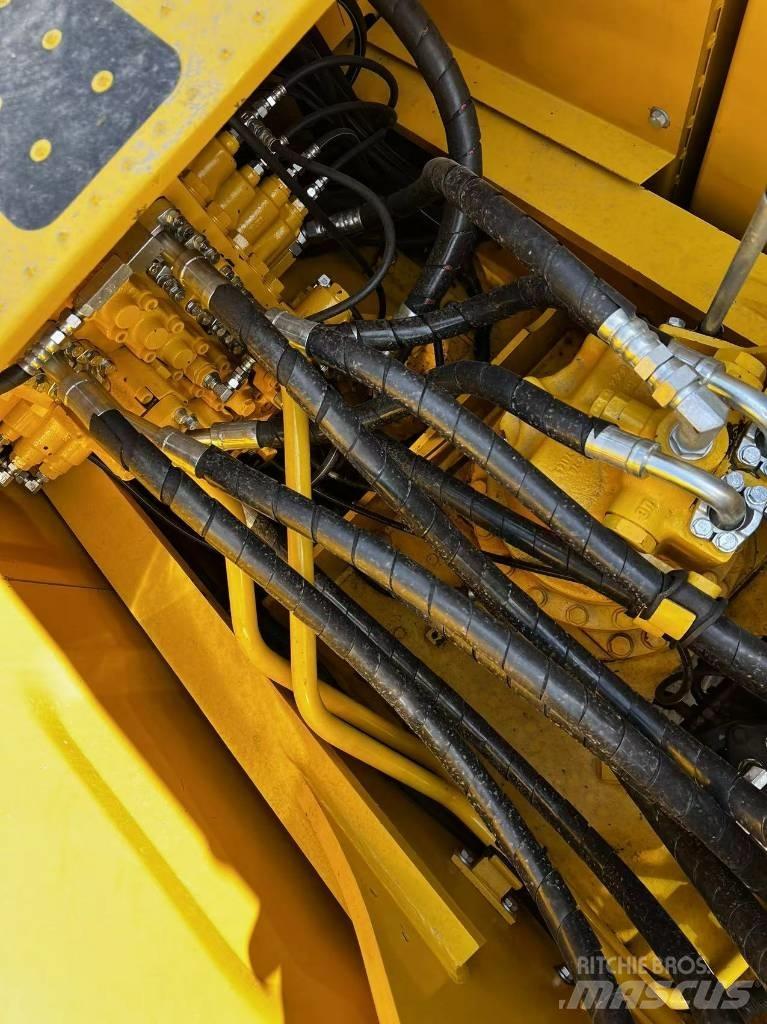 Komatsu PC 200-8N1 Koparki gąsienicowe