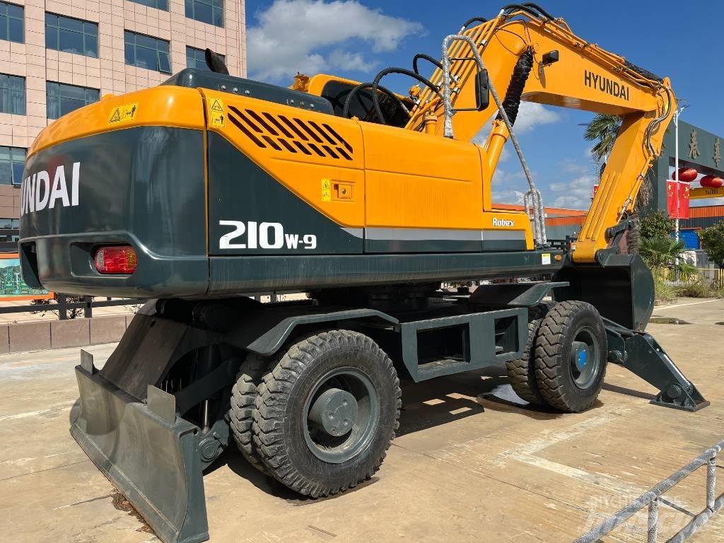 Hyundai R210W Koparki kołowe