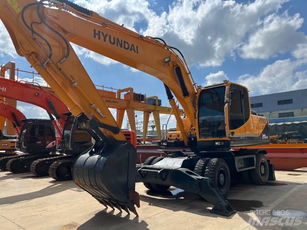 Hyundai R210W Koparki kołowe