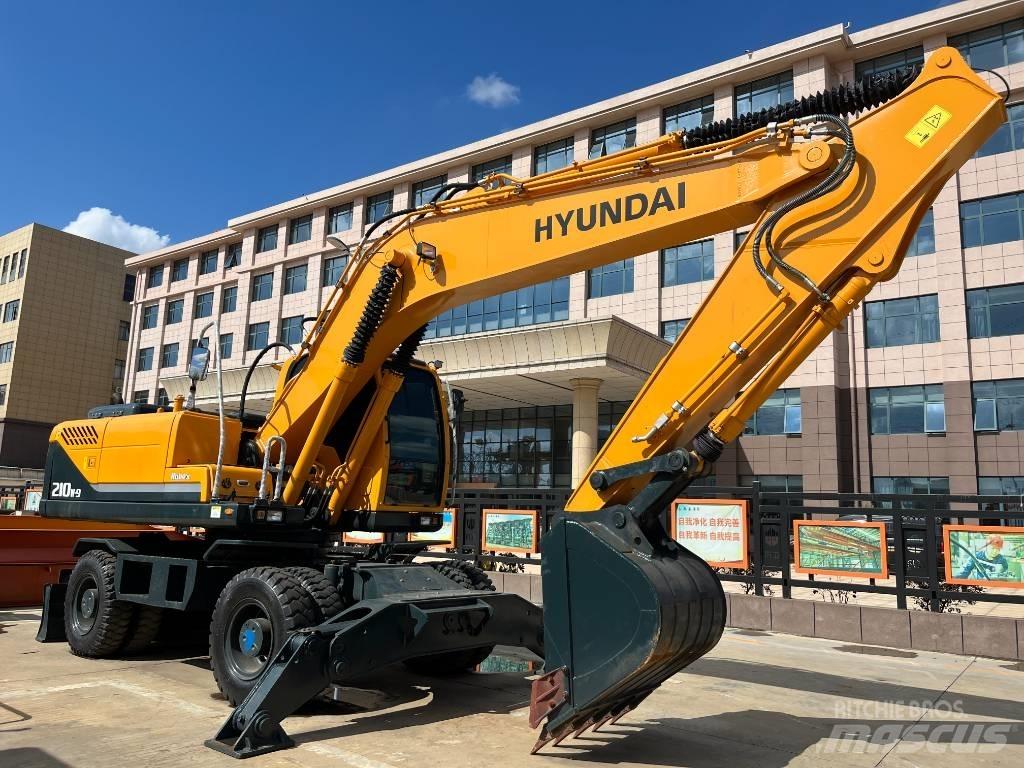 Hyundai R210W Koparki kołowe