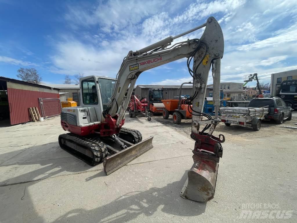 Takeuchi TB 250 Minikoparki