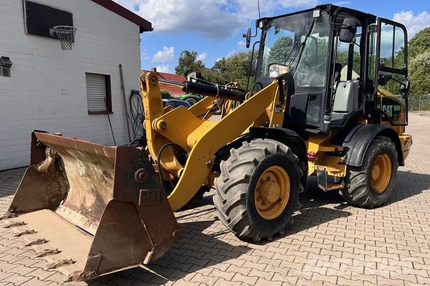 CAT 908M Radlader Ładowarki kołowe