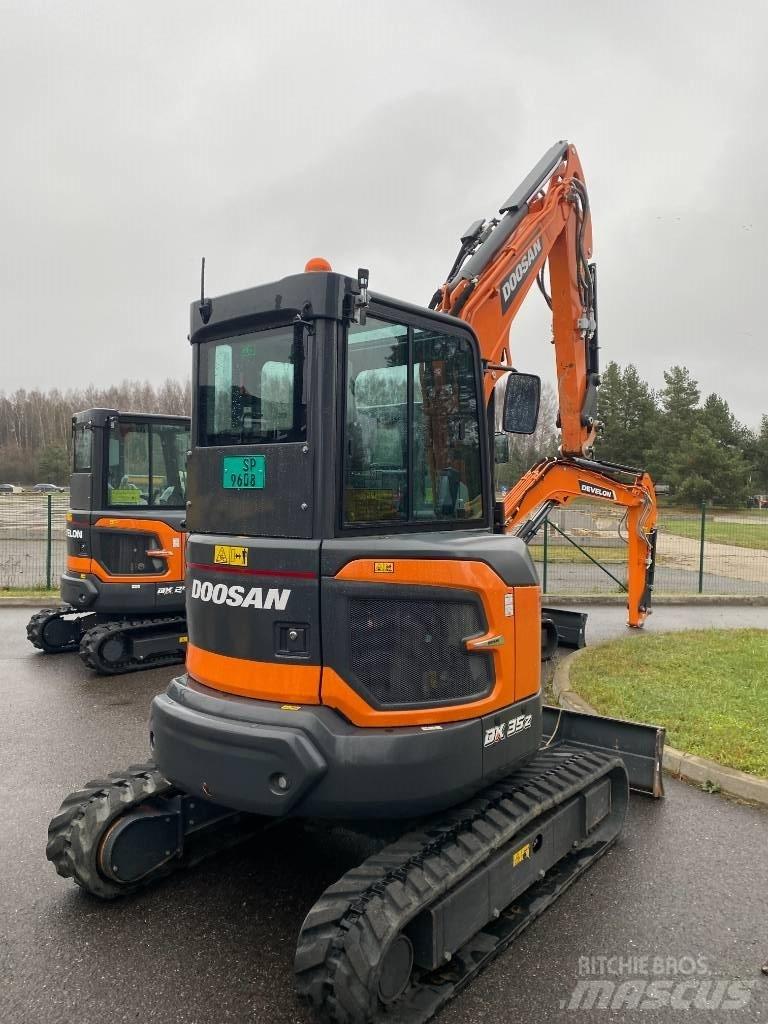 Doosan DX 35 Z-7 Minikoparki