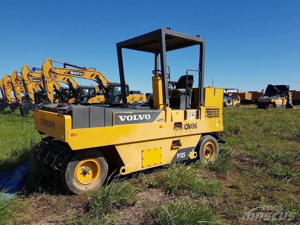 Volvo PT125 Walce ogumione
