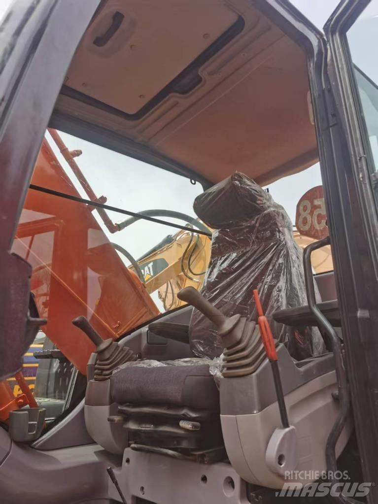 Hitachi ZX 210 Koparki gąsienicowe