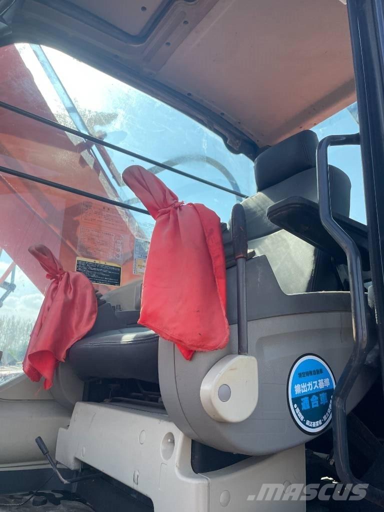 Hitachi ZX 240 Koparki gąsienicowe