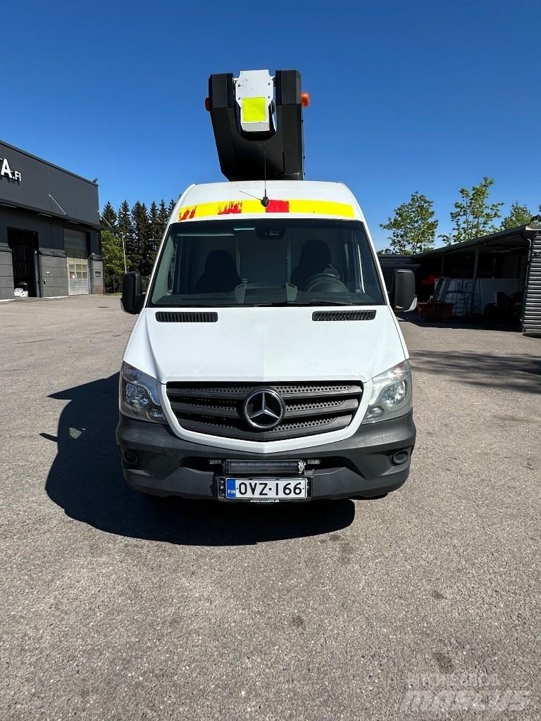 VERSALIFT VDT-170-F Podnośniki koszowe