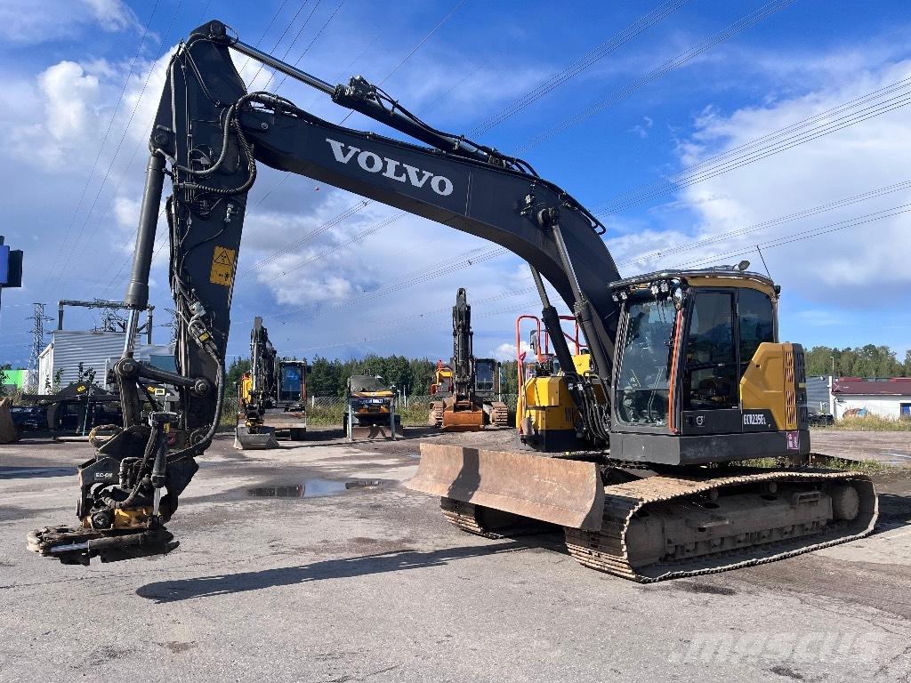 Volvo ECR 235 E Koparki gąsienicowe