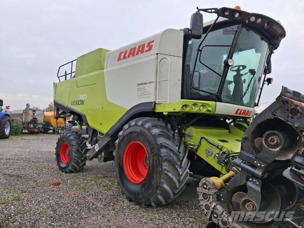 CLAAS Lexion 740 Kombajny zbożowe