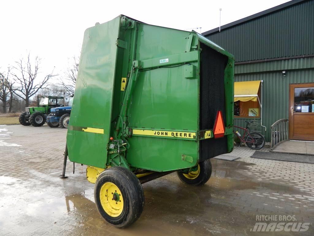 John Deere 550 Prasy zwijające