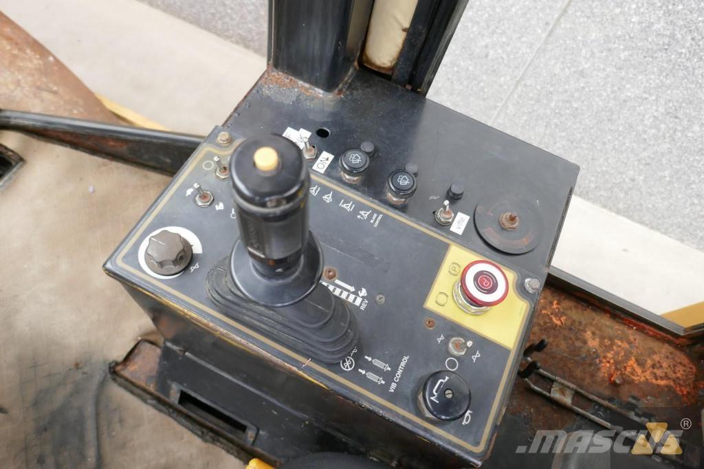 CAT CS433C Walce jednobębnowe