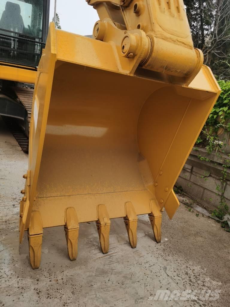 Komatsu PC 220-7 Koparki gąsienicowe