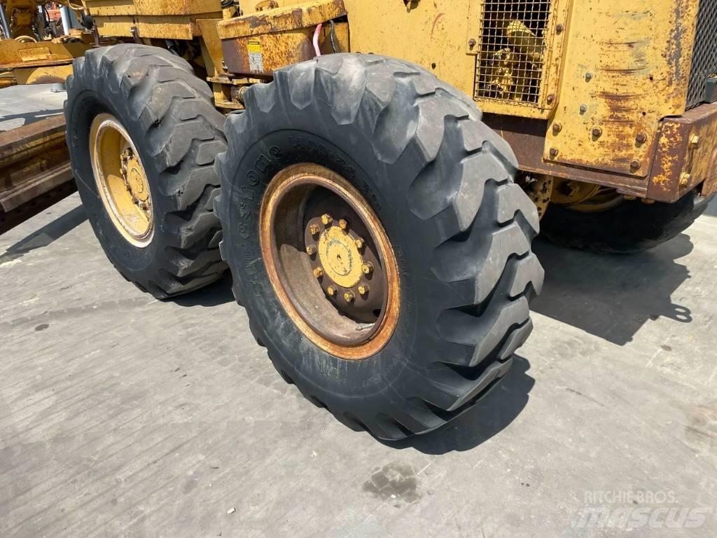 CAT 140G Równiarki
