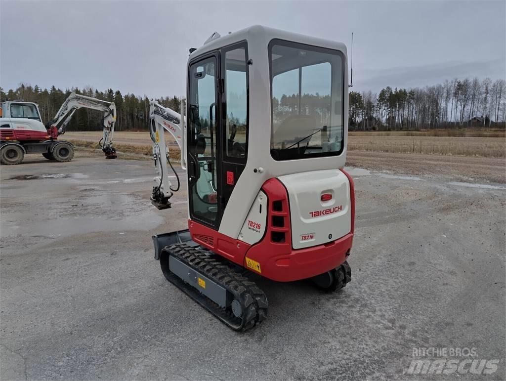 Takeuchi TB 216 Minikoparki