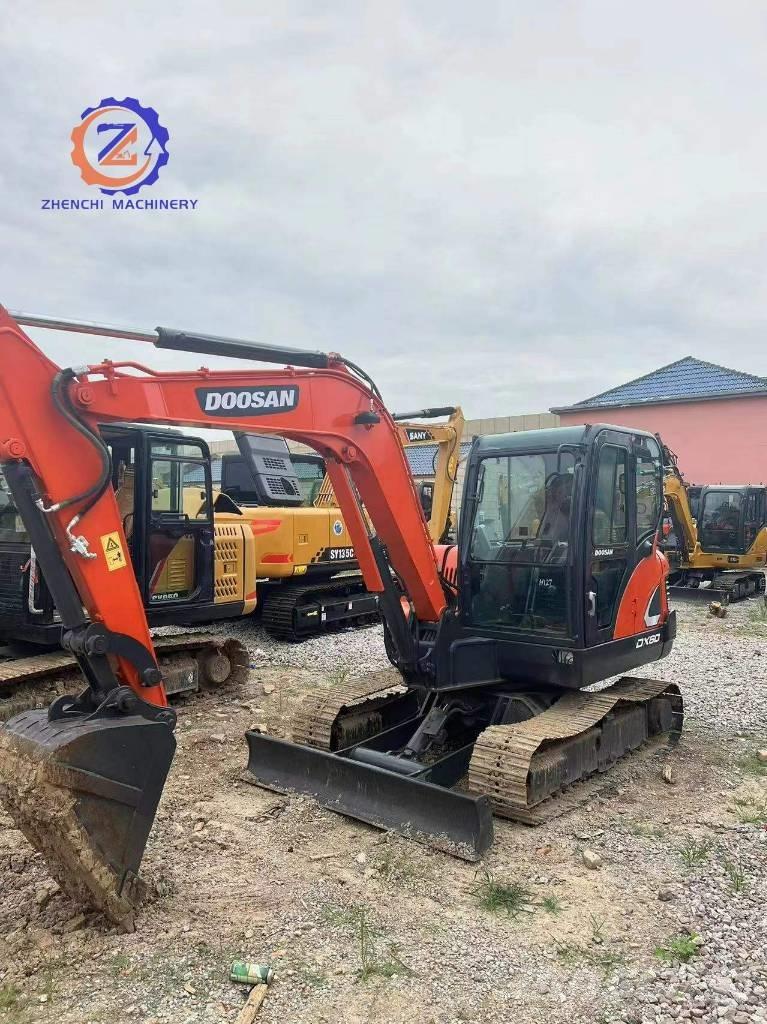 Doosan DX 60 Minikoparki