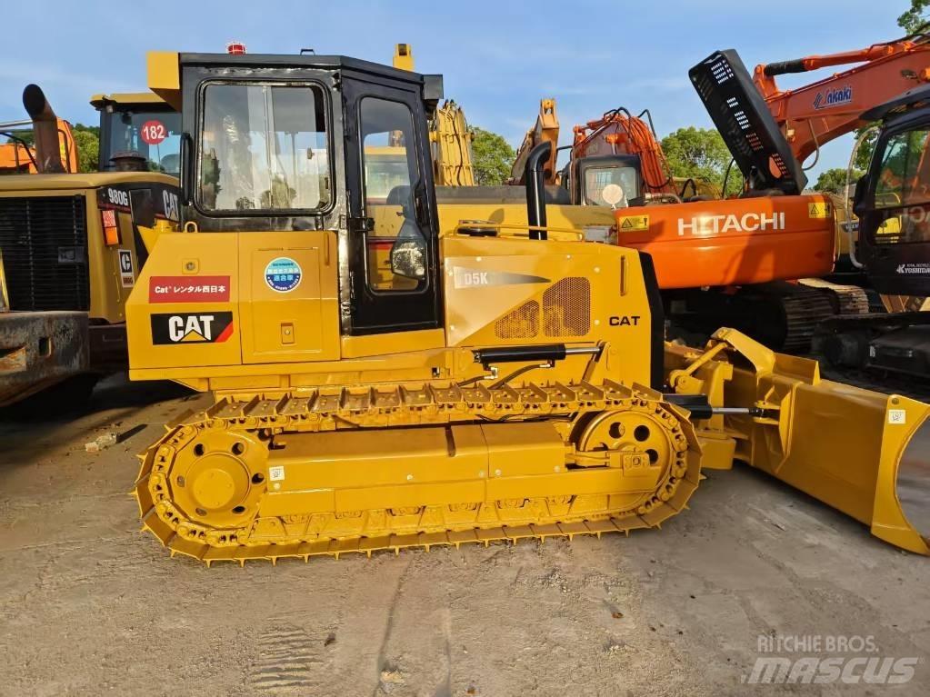 CAT D 5 K Spycharki gąsienicowe