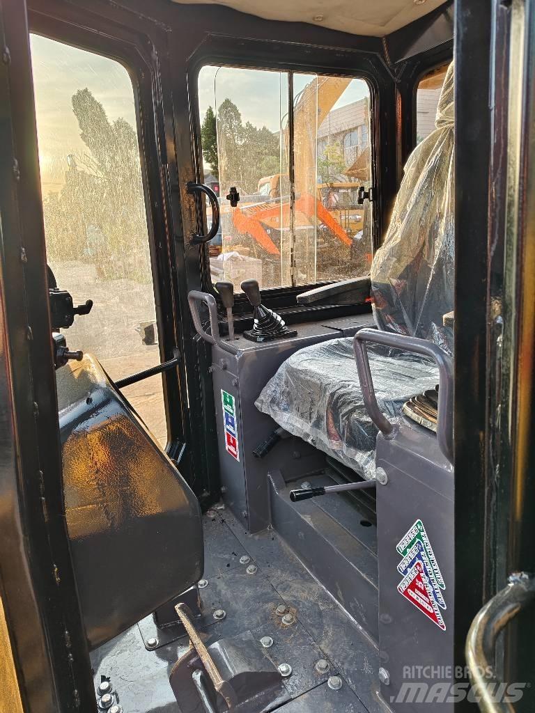 CAT D 5 K Spycharki gąsienicowe