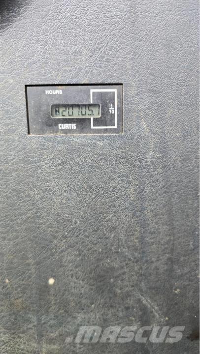 Hyundai Robex 300 LC Koparki gąsienicowe