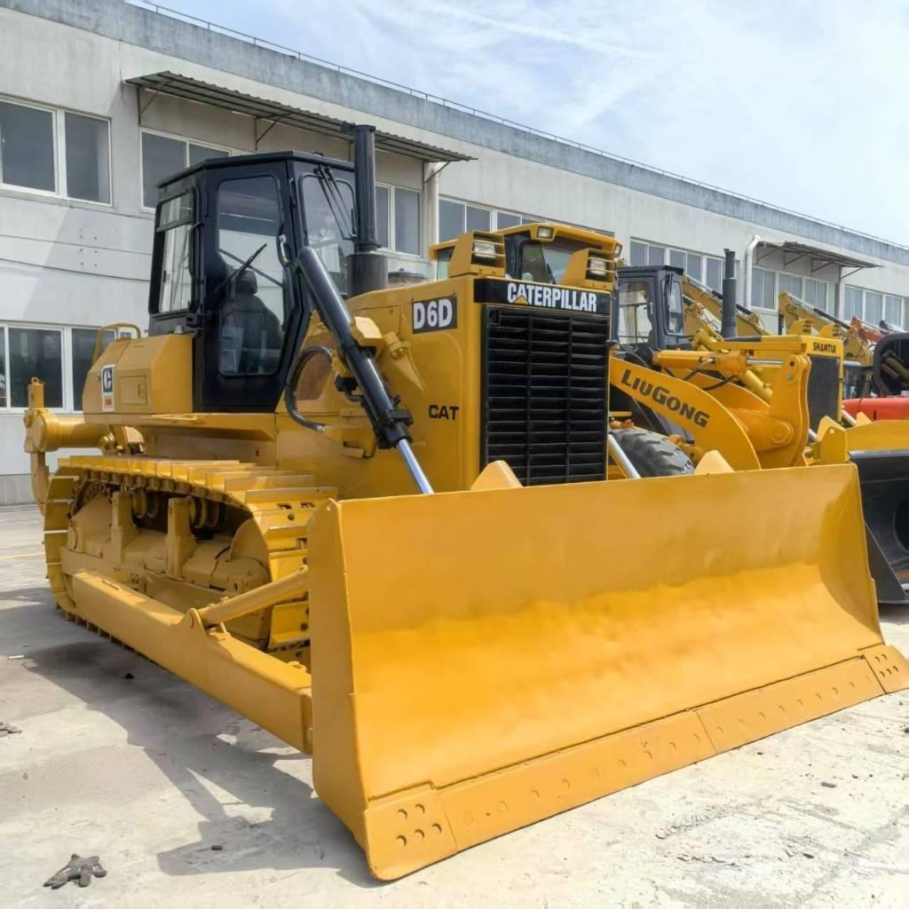 CAT D 6 D Spycharki gąsienicowe