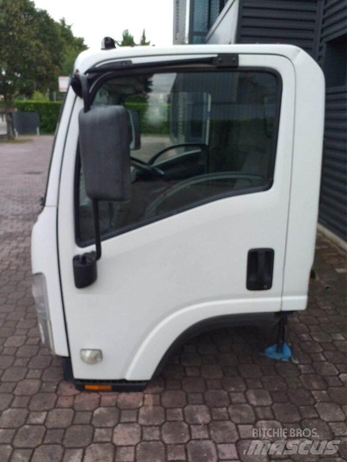 Isuzu M - L Kabiny i wnętrze