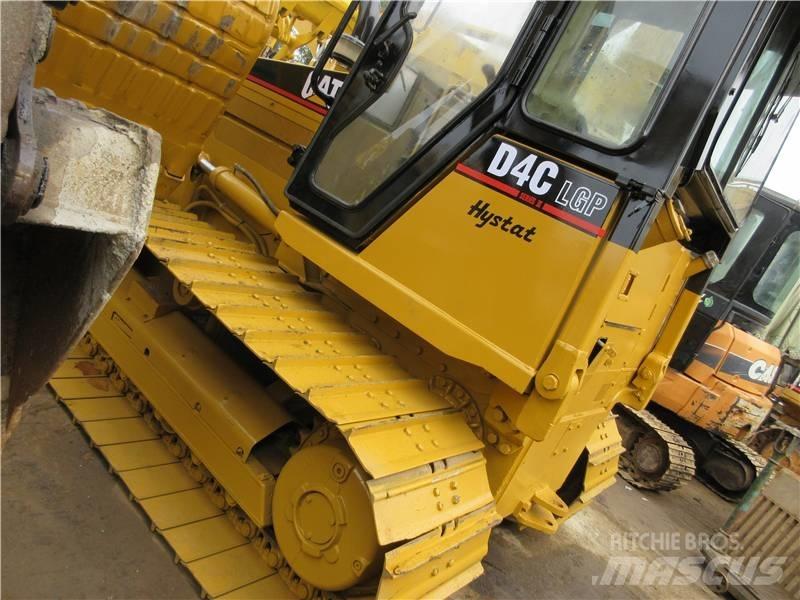 CAT D 4 C Spycharki gąsienicowe