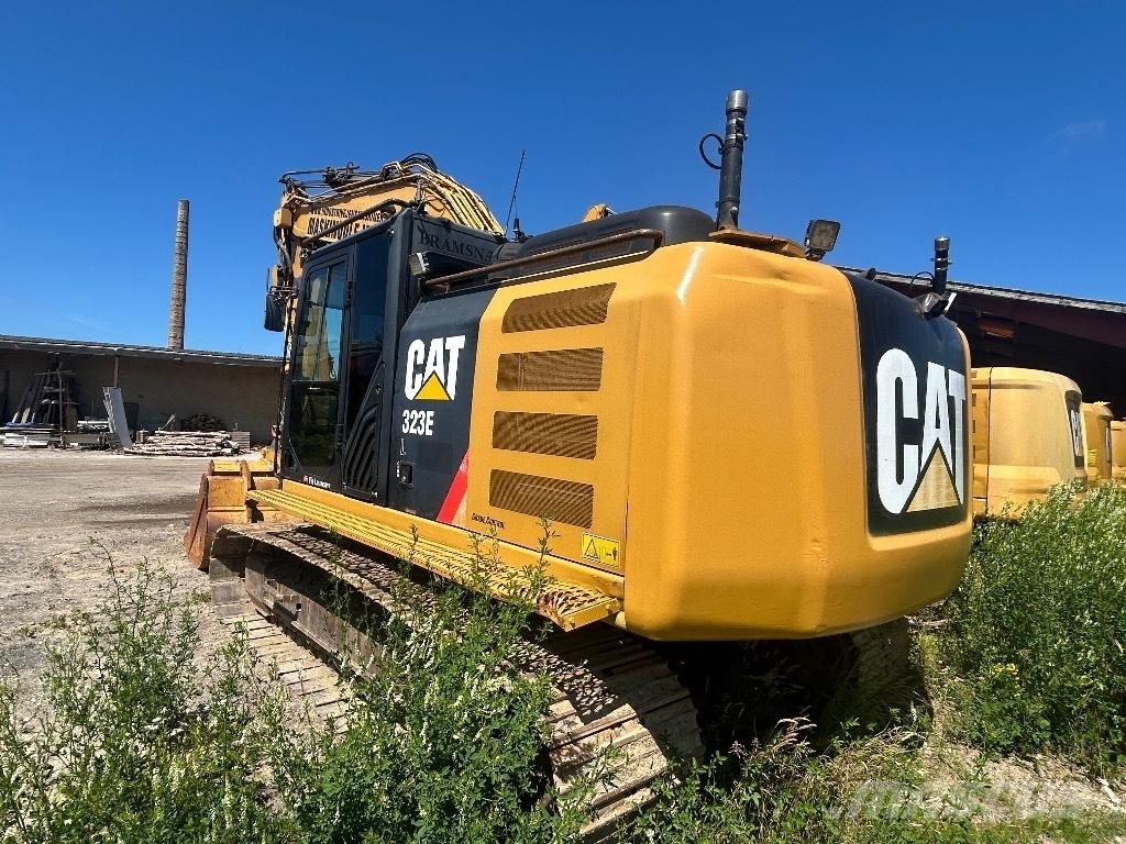 CAT 323 EL Koparki gąsienicowe