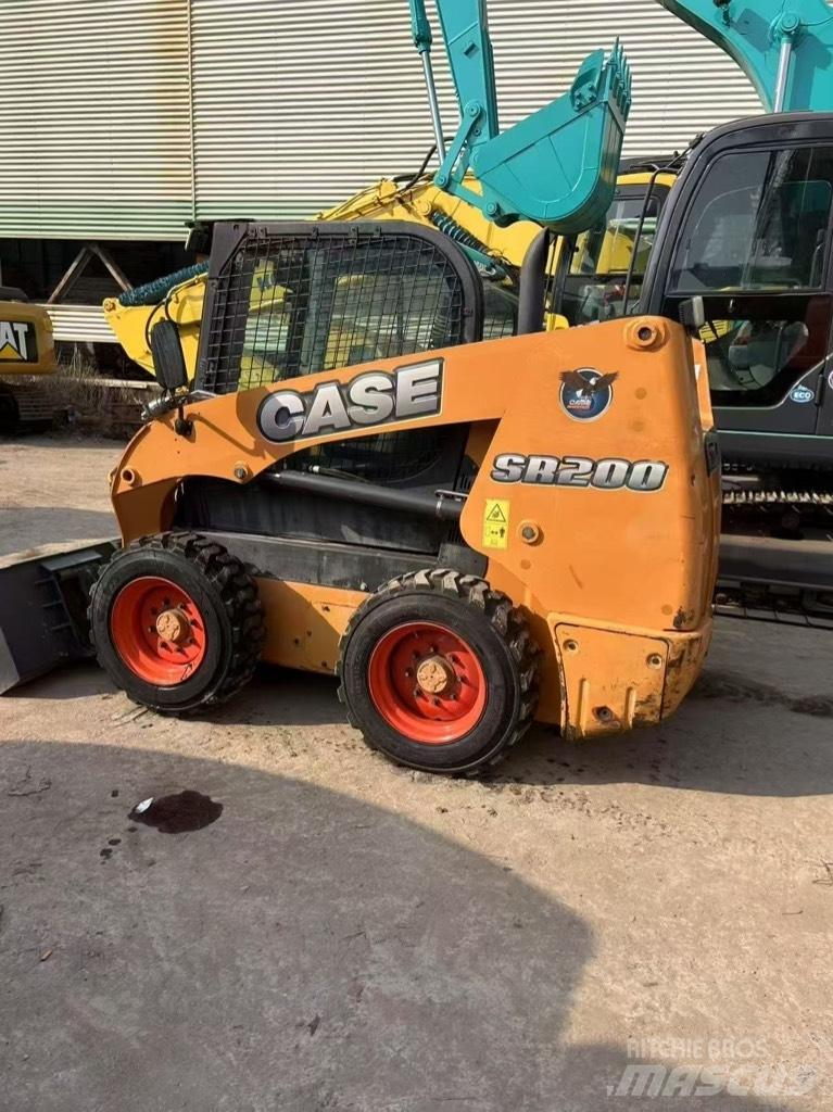 CASE SR 200 Ładowarki burtowe
