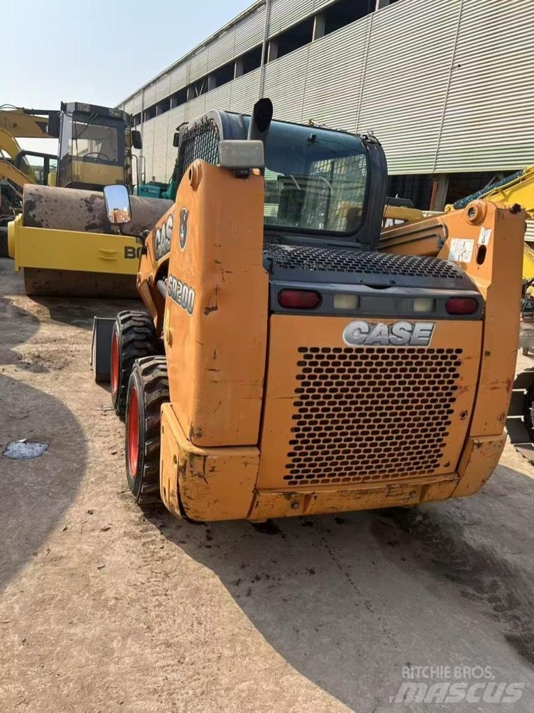 CASE SR 200 Ładowarki burtowe