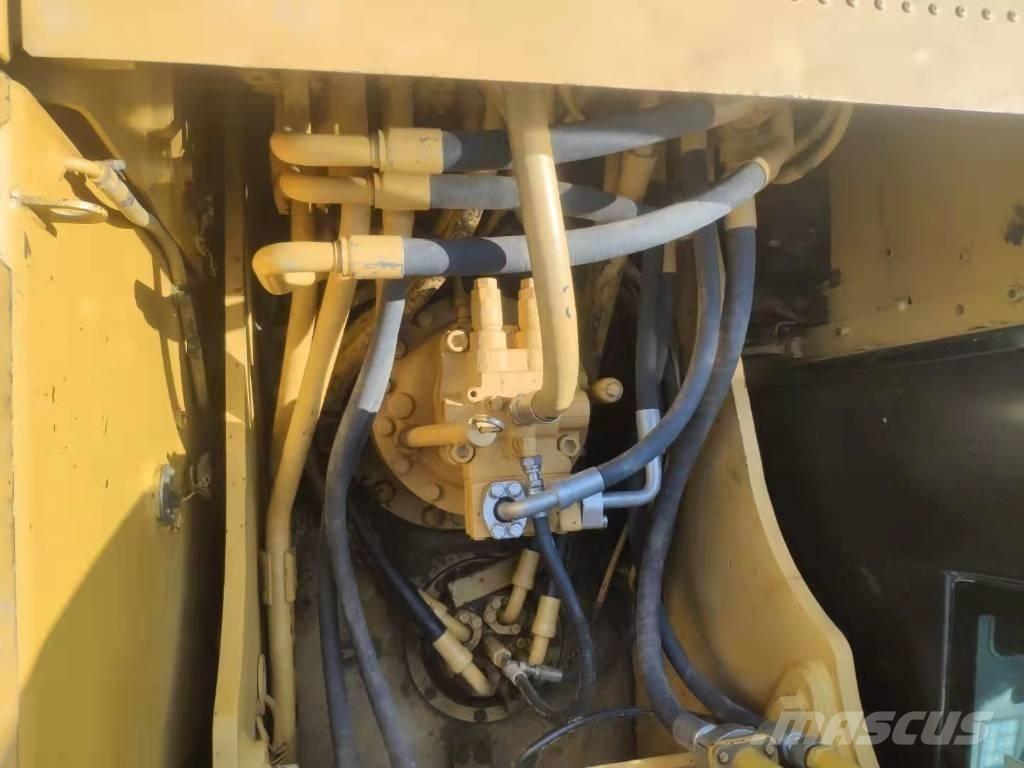 CAT 320 B Koparki gąsienicowe