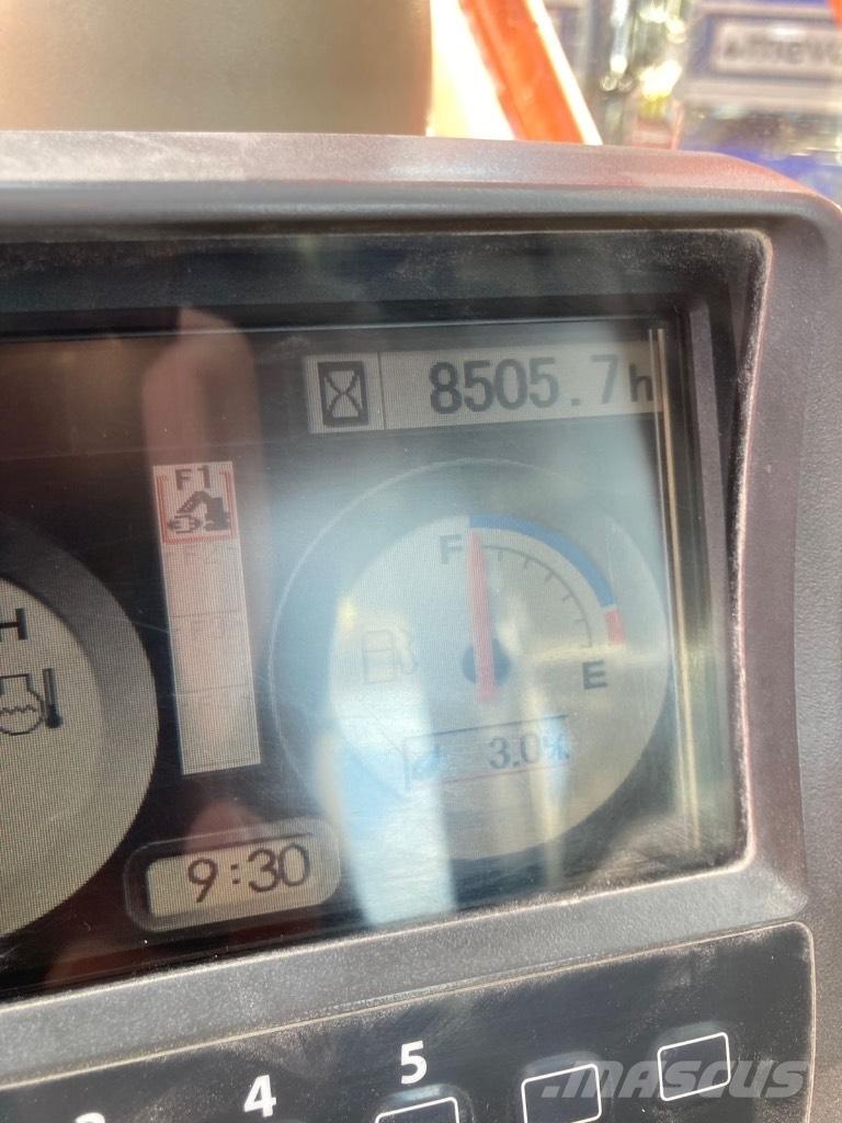 Hitachi ZX 240 Koparki gąsienicowe