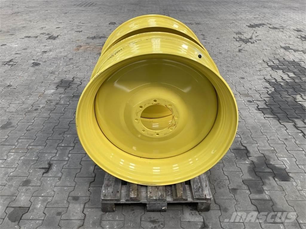 John Deere 15x38 Opony, koła i felgi