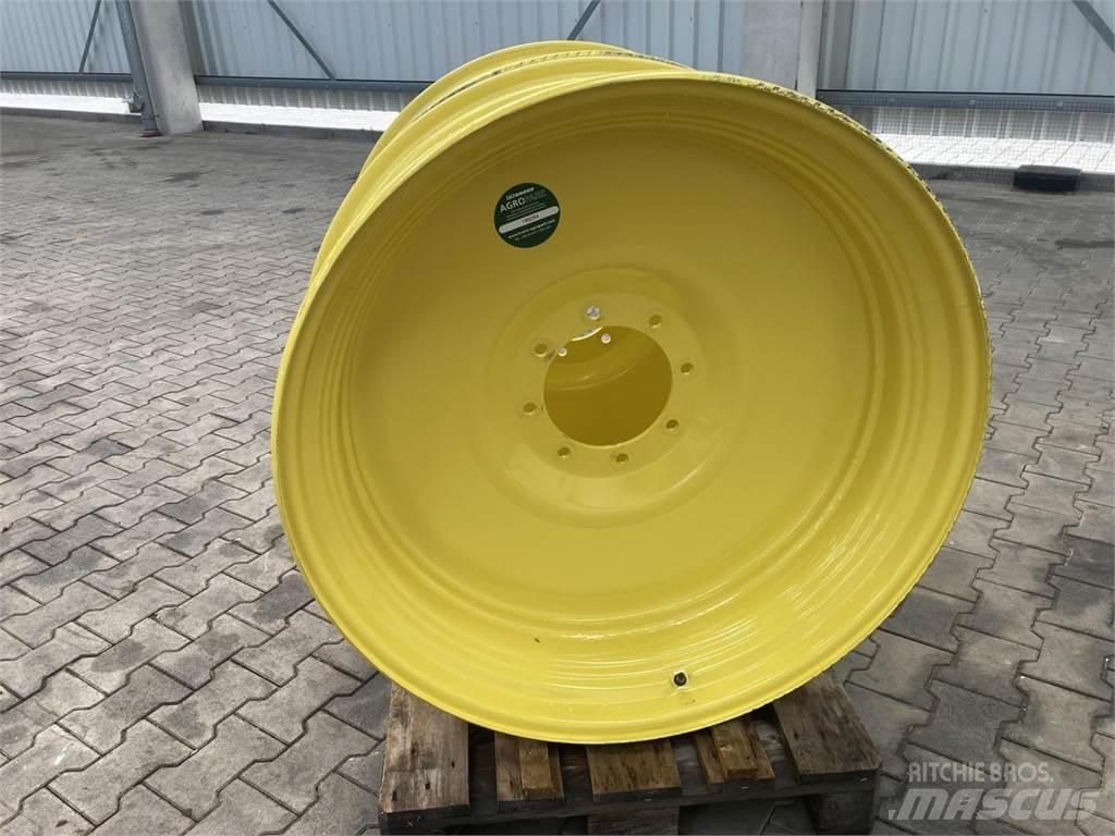 John Deere 15x38 Opony, koła i felgi